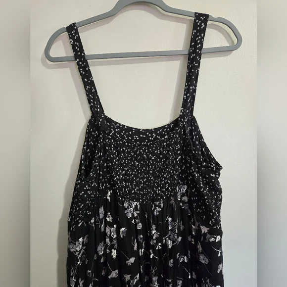 Terra and Sky Maxi Dress - Picture 6 of 8